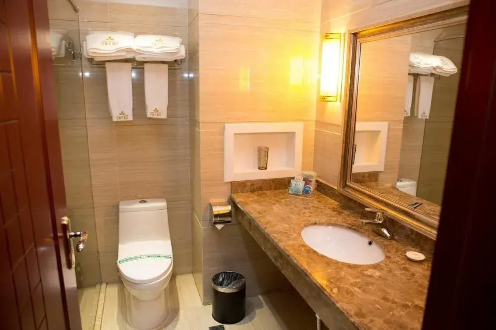 澄江金德兰大酒店