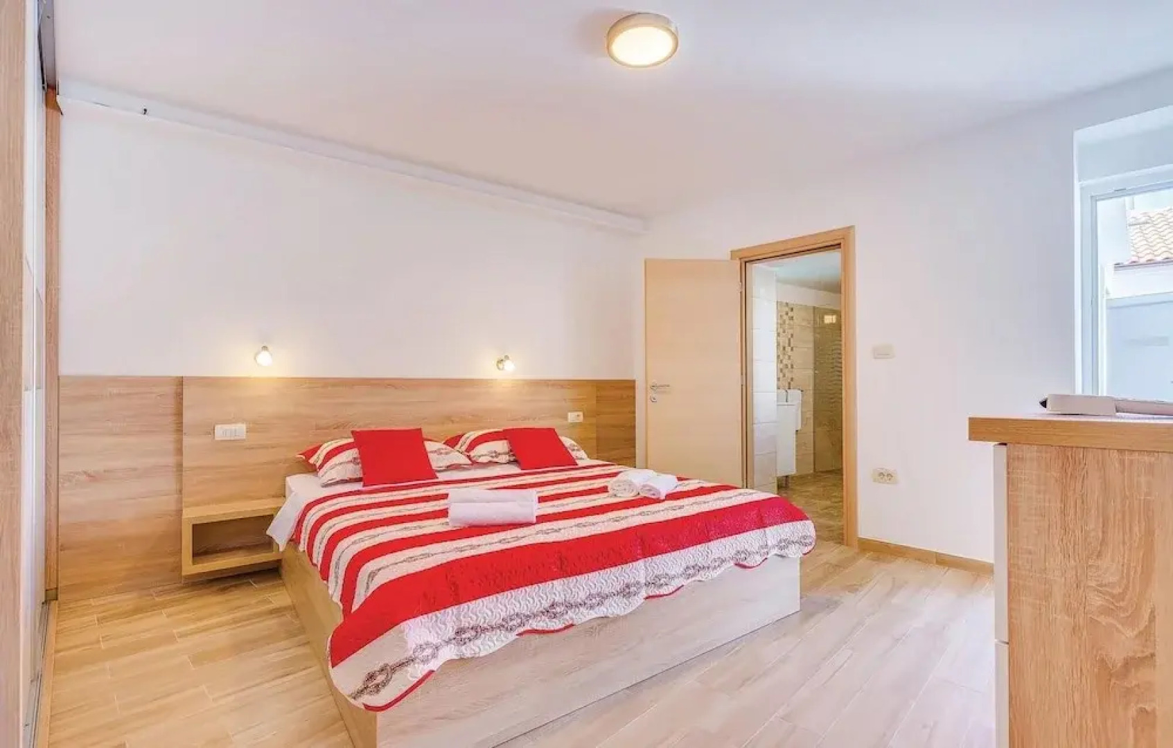 Awesome Home in Novi Vinodolski with WiFi, 4 Bedrooms, Hot Tub
