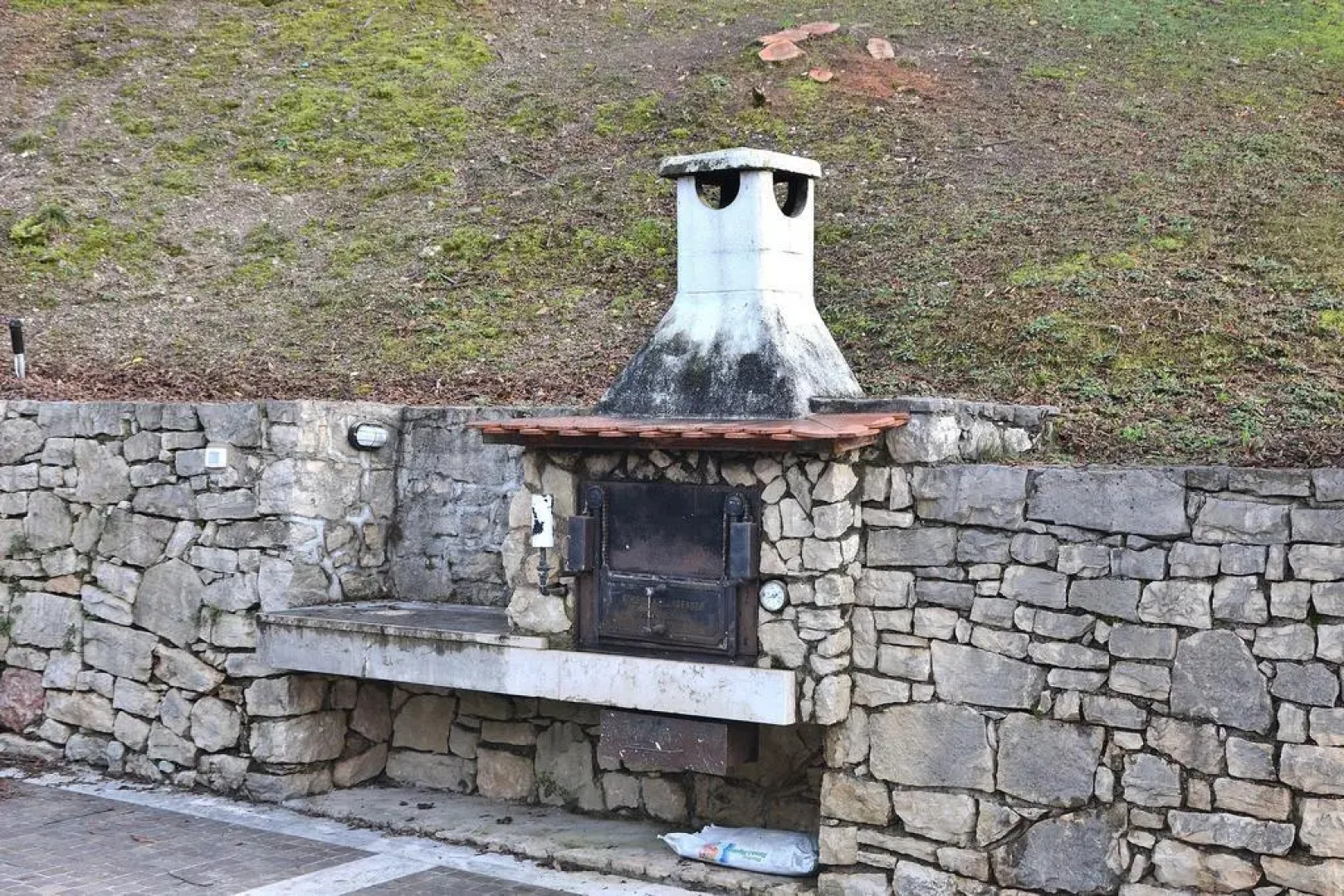 Villa Sybille With Pool And Lake View