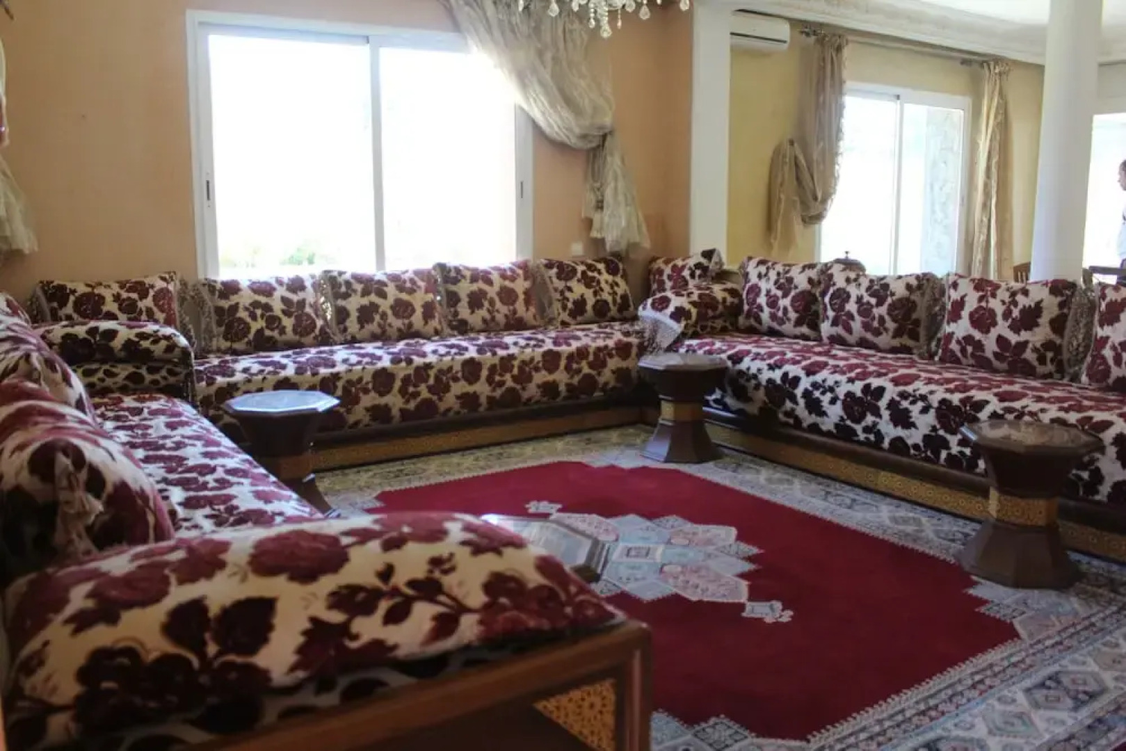 Villa Rabat Pool And Tennis