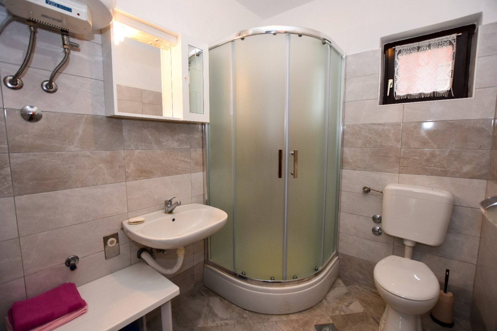 Apartment Luce - family friendly & parking: A2 Pag, Island Pag