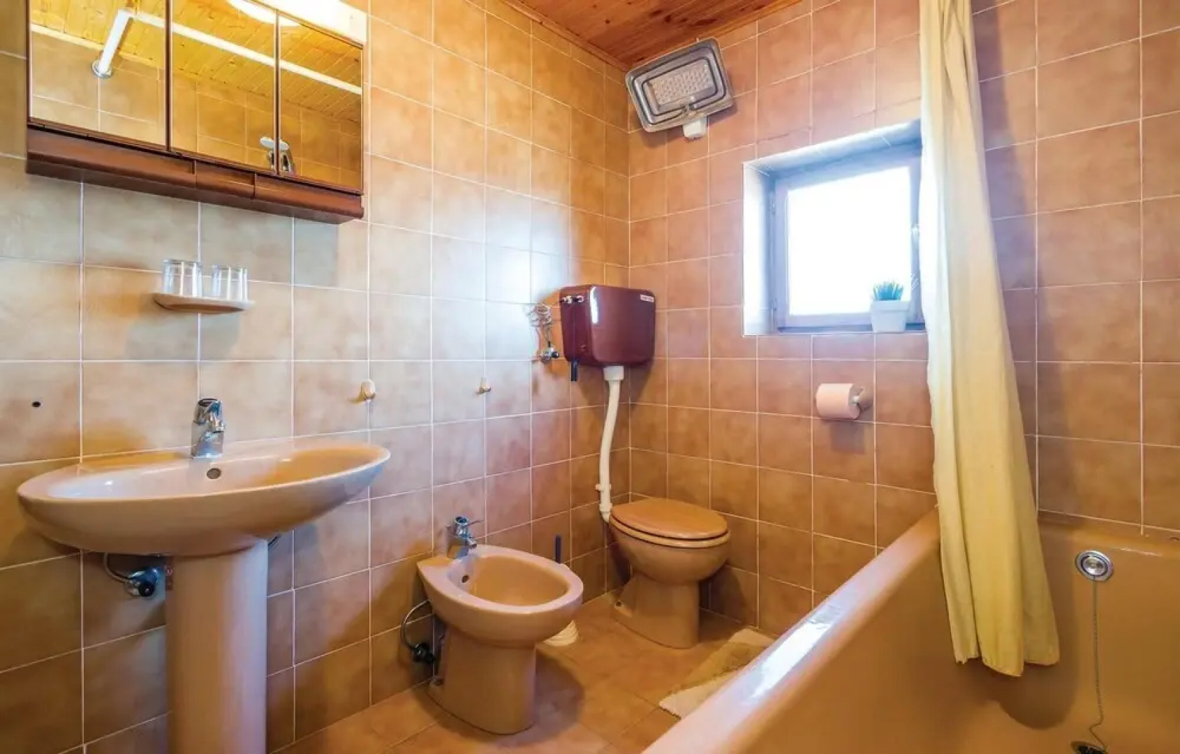 Nice Home in Sveti Juraj With Wifi and 2 Bedrooms