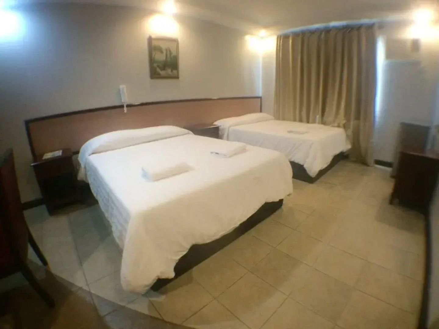 Tagaytay Haven Hotel Mendez