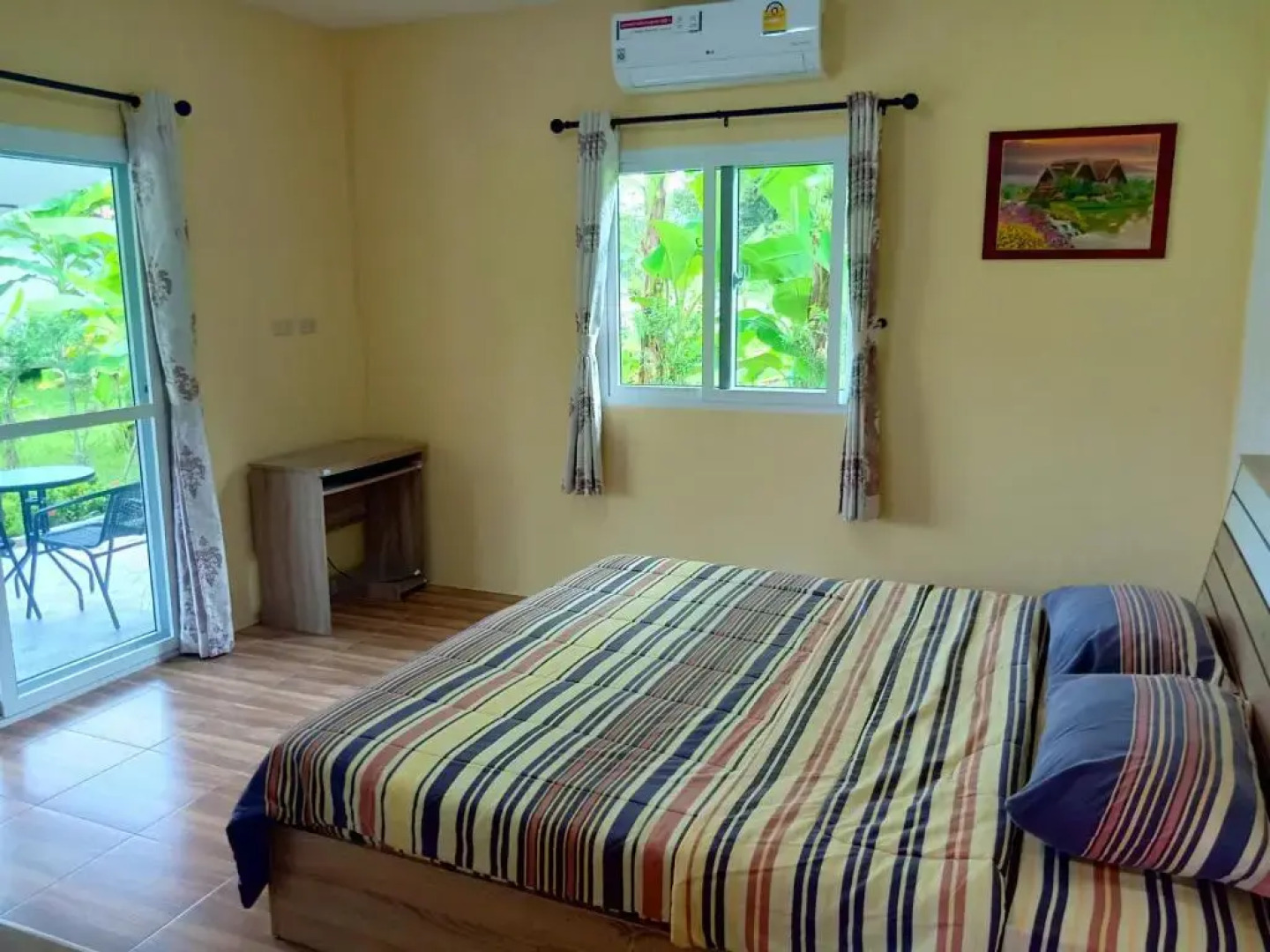 Private 2 Bedroom Villa With Swimming Pool Tropical Gardens Fast Wifi Smart Tv