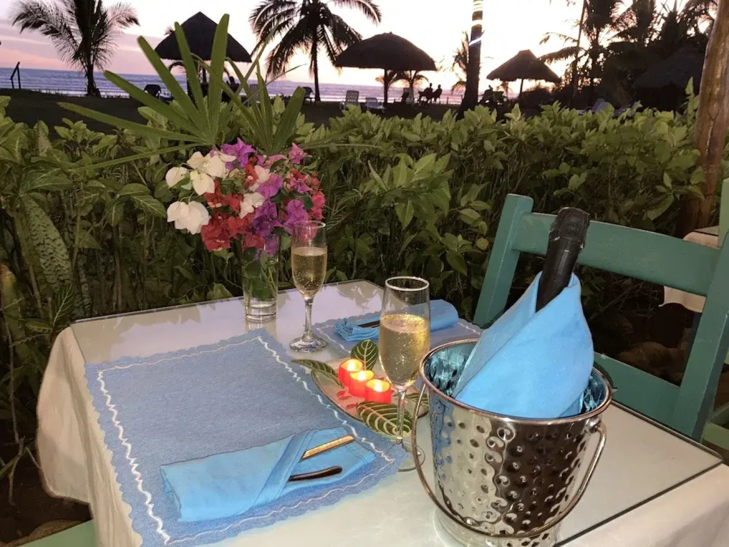 Las Lajas Beach Resort