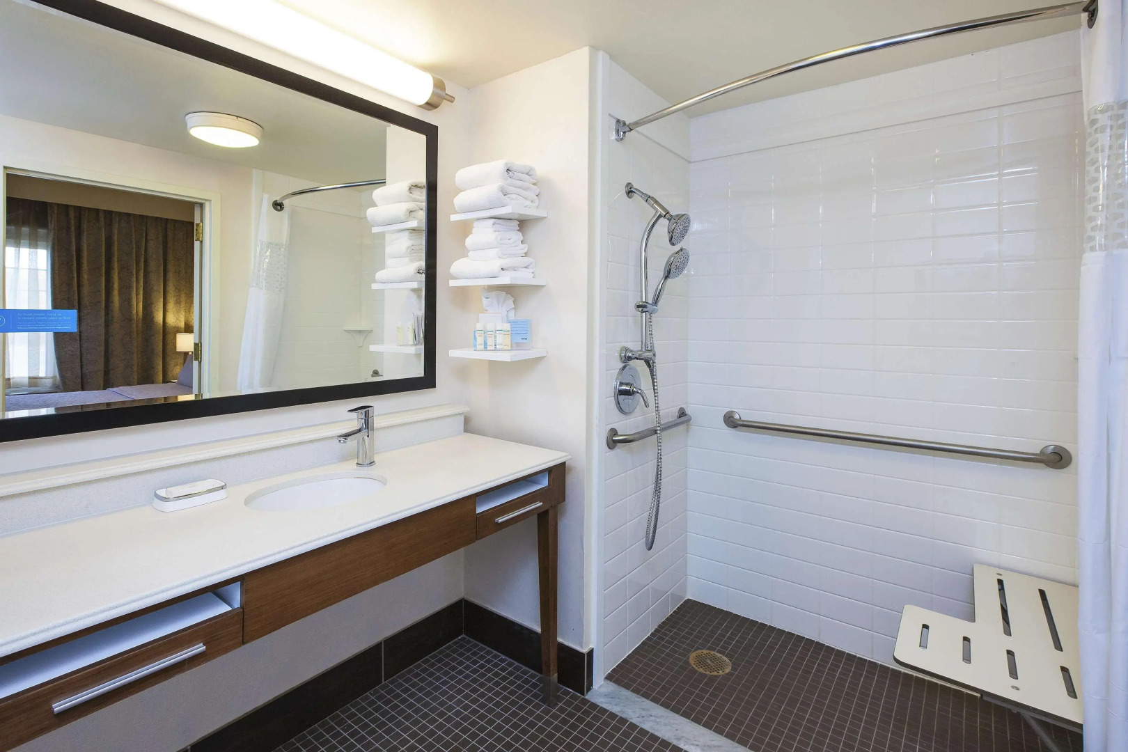 Hampton Inn & Suites Providence/Warwick-Airport