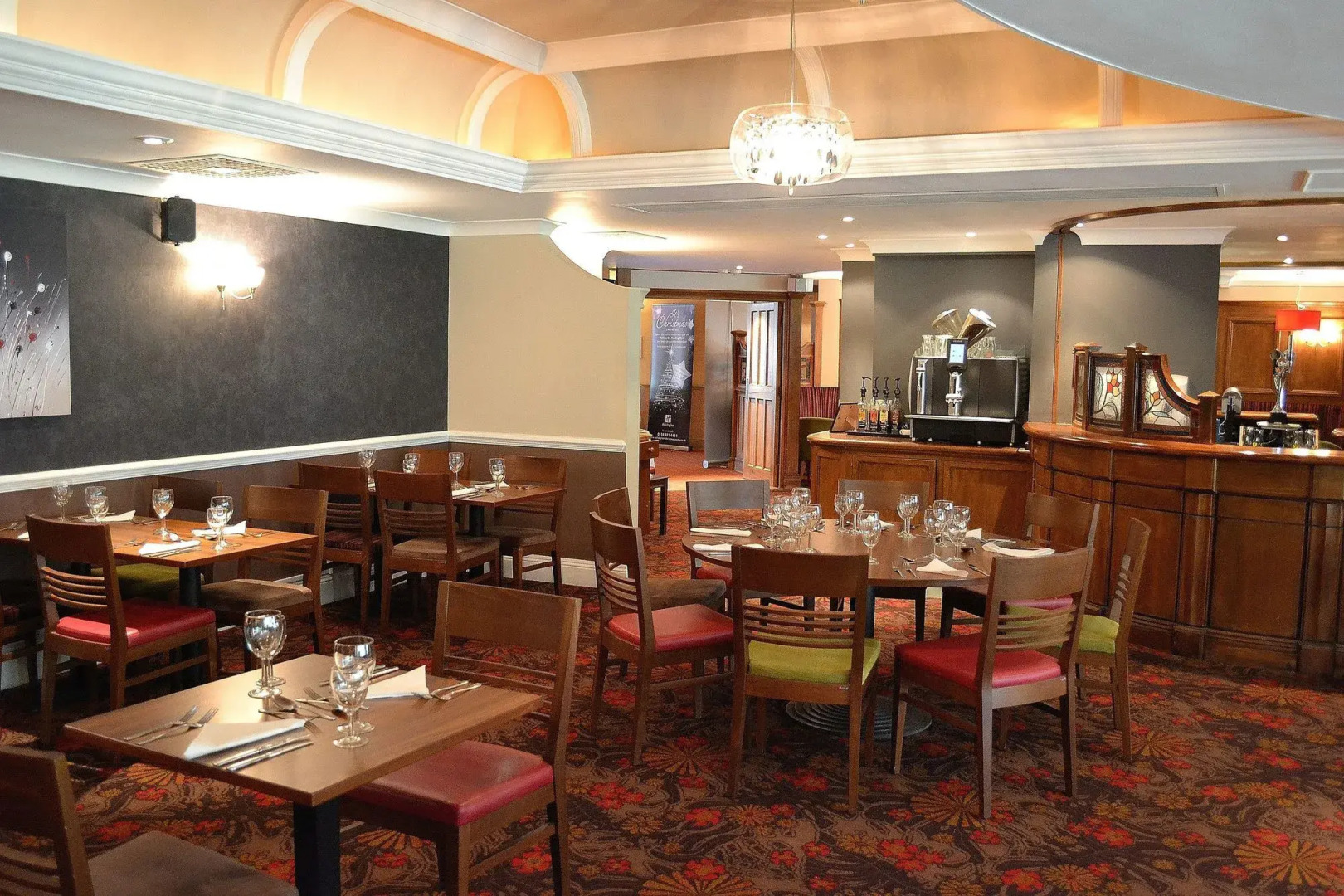 Holiday Inn Reading West by IHG