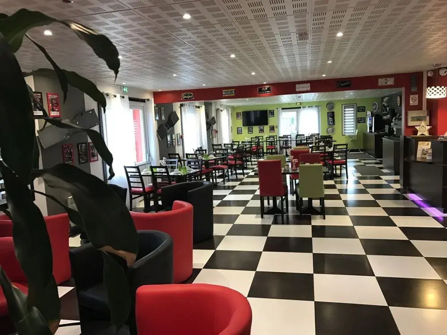 hotelF1 Bretigny Sur Orge