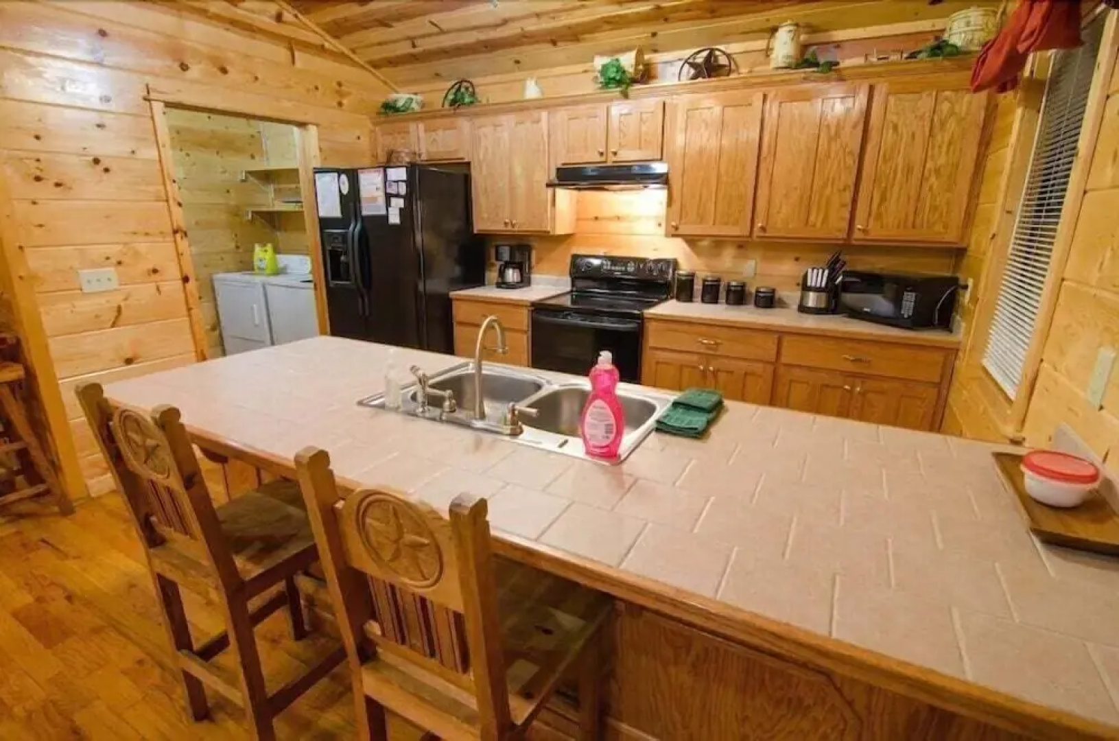 4R Escape Lodge - 2 Br Cabin