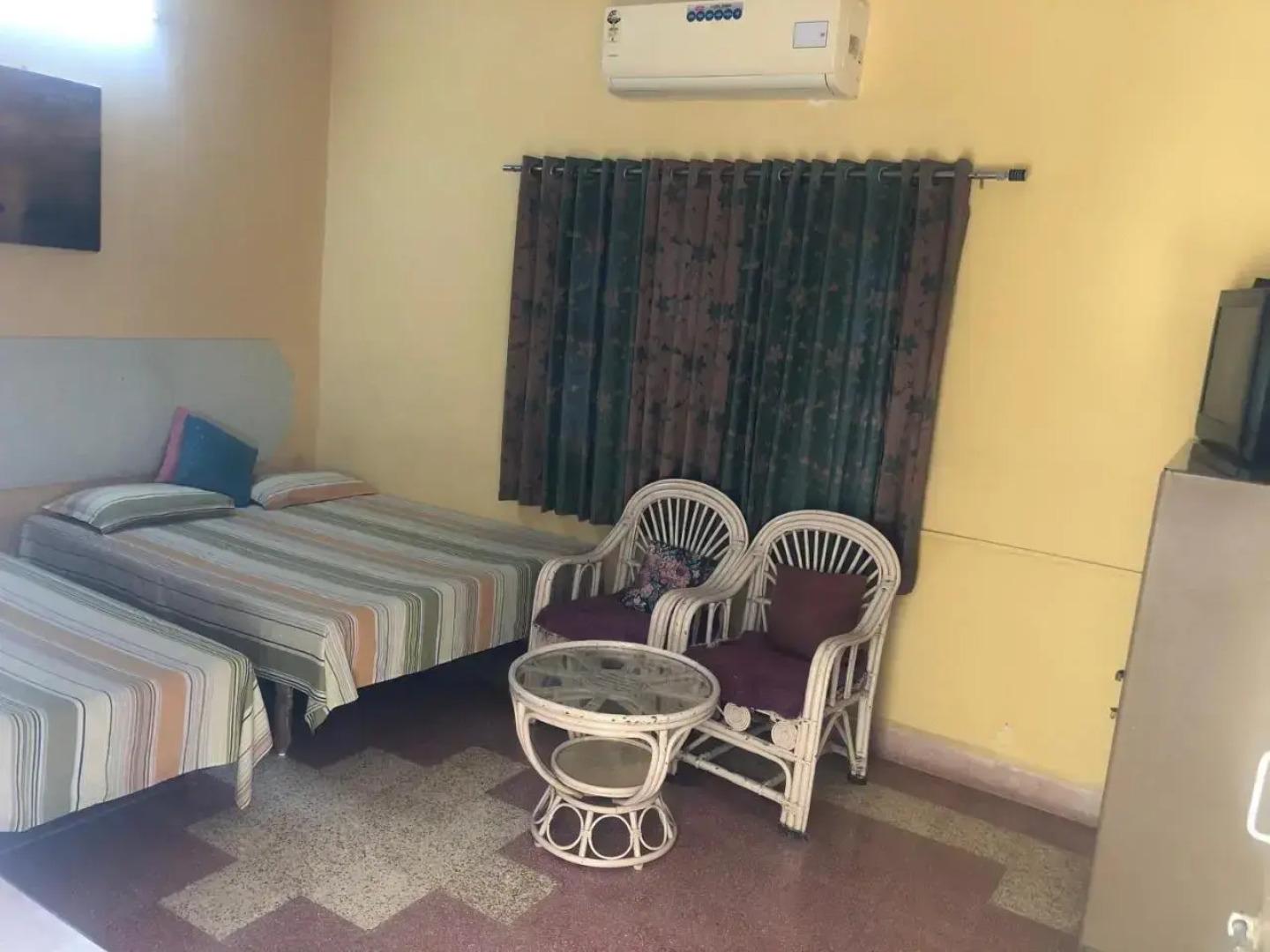 Rukmavati Guest House