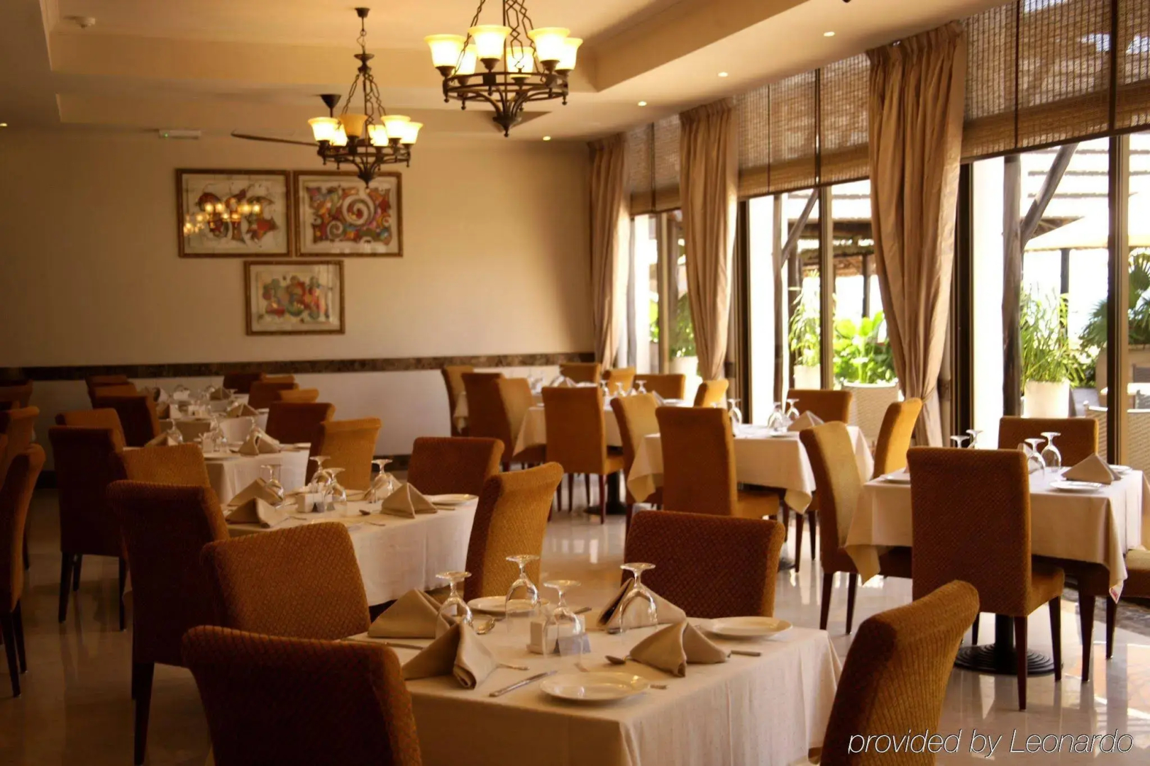 Sea Cliff Hotel