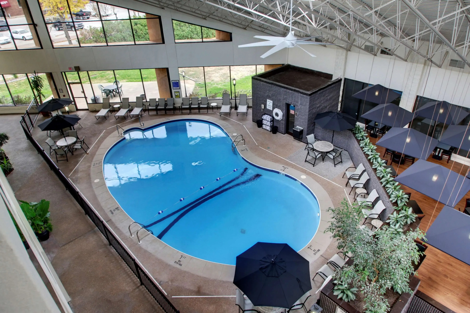The Atrium Hotel on Third