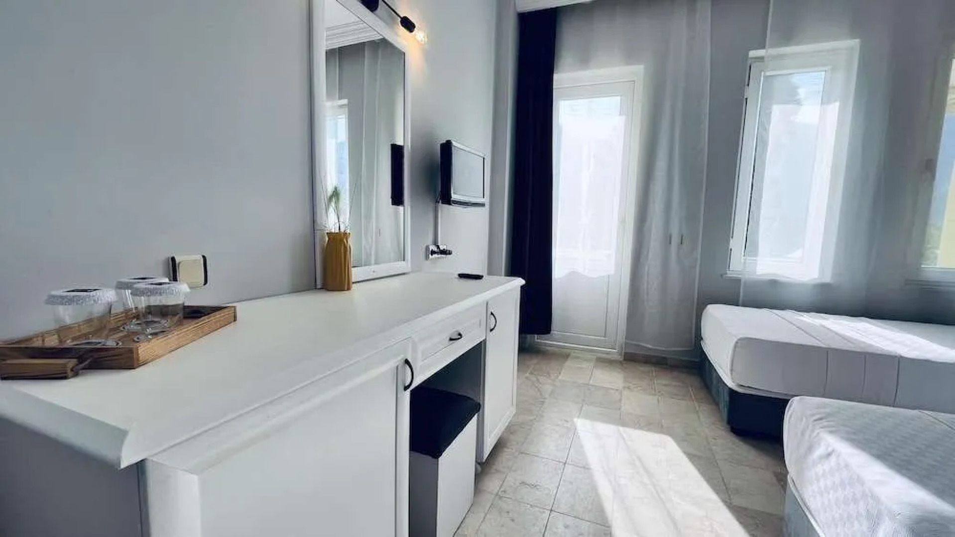 Akar Palace Resort Hotel