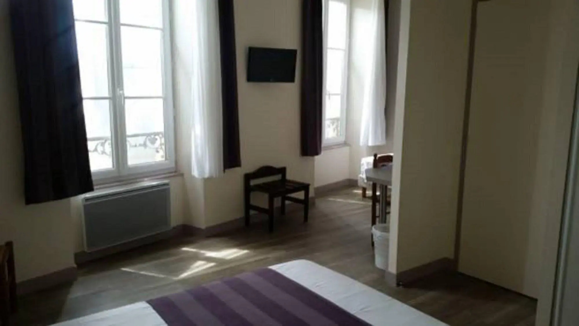 Hôtel Restaurant le Commerce