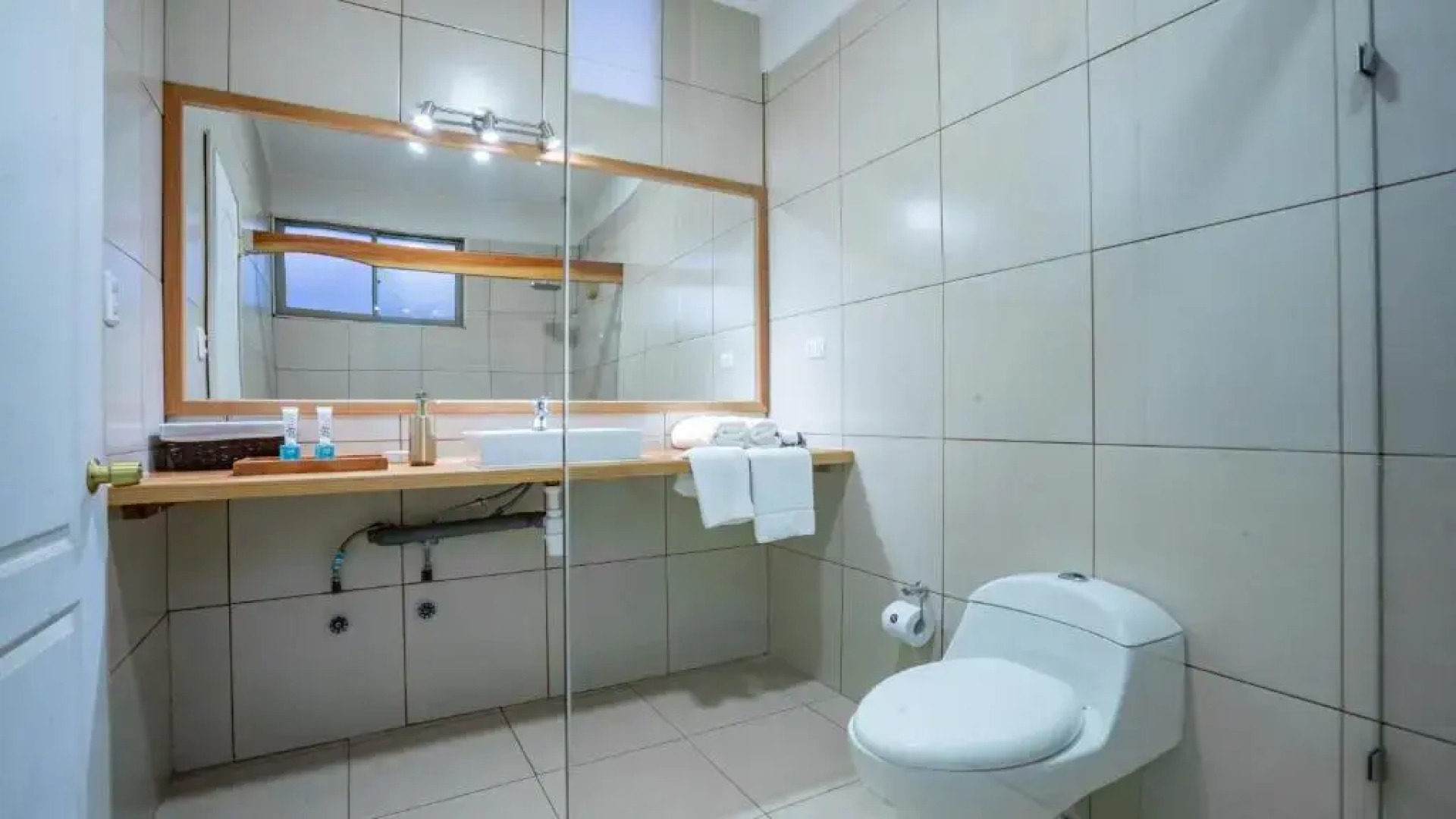 Cordillera de los Andes-Cajón del Maipo-Habitaciones en Casa Compartida con Anfitrión