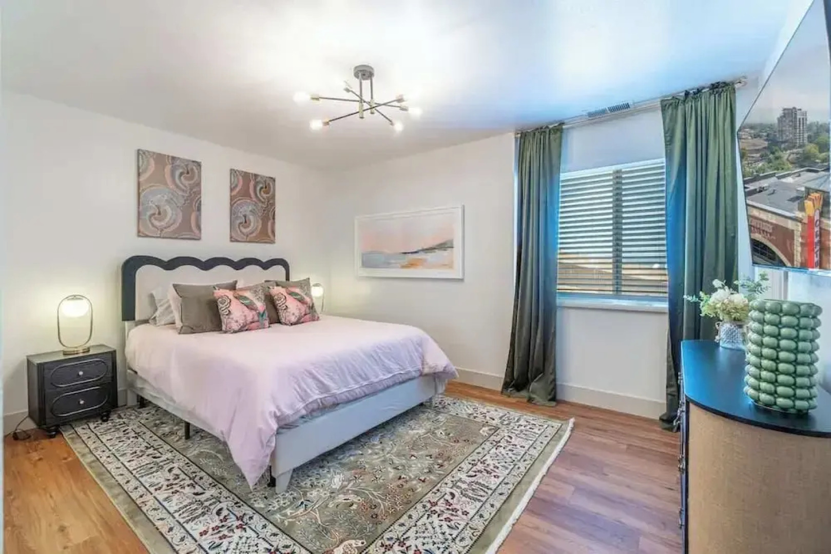 The Deco Retreat - UNR - Pet Friendly