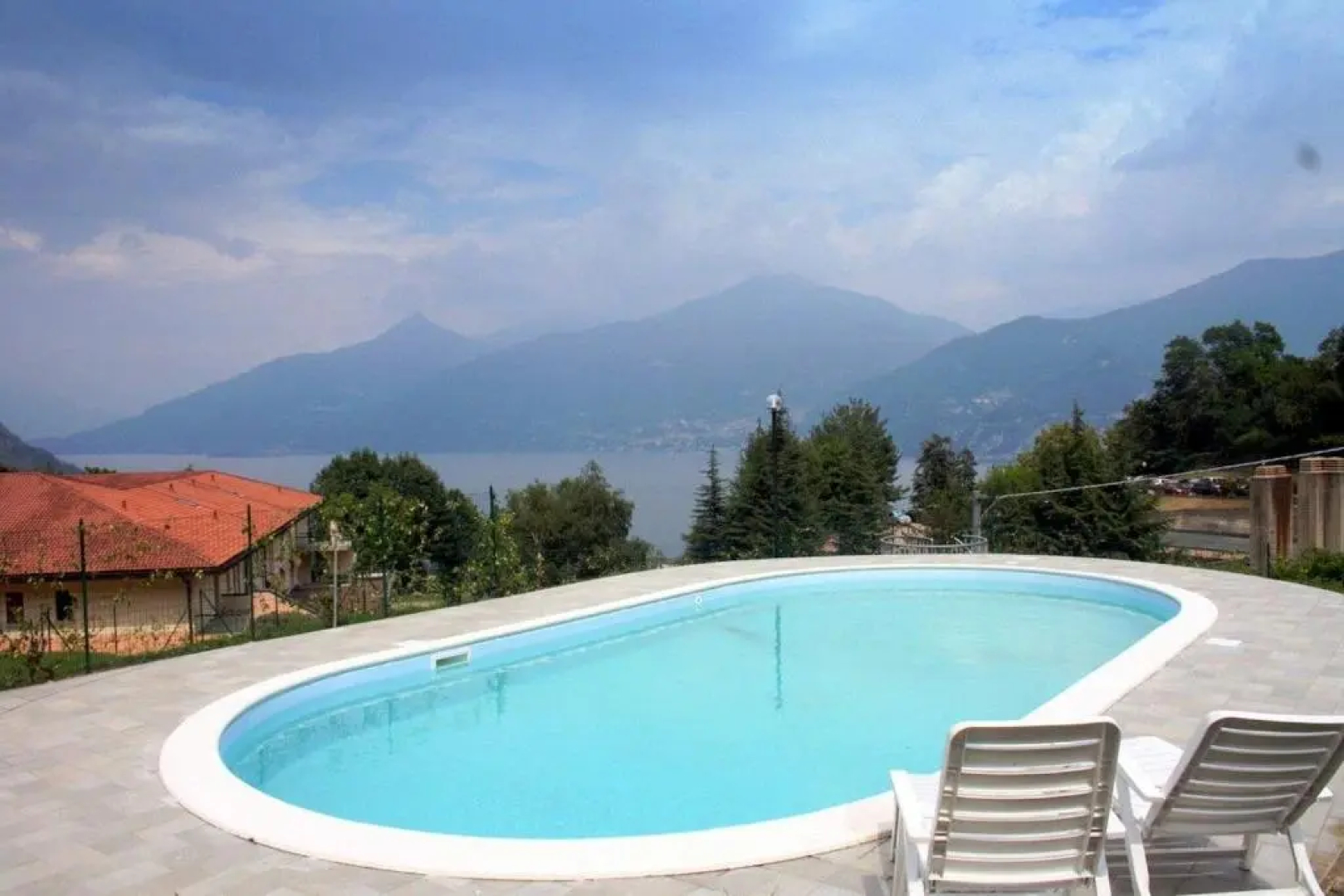 Oleandro Balcony 5 - Menaggio by Lovecomo