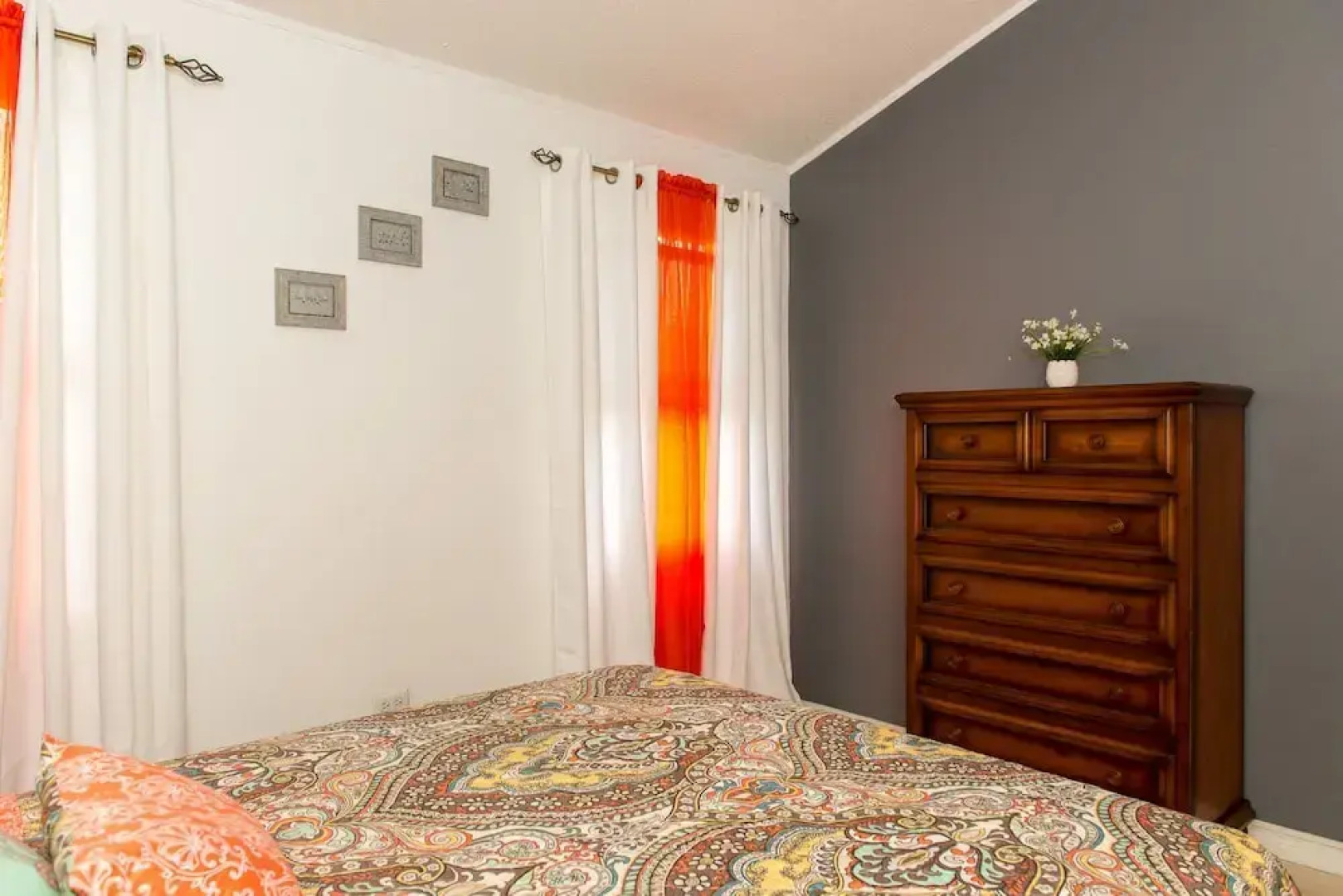 The Beach House II Bedroom with