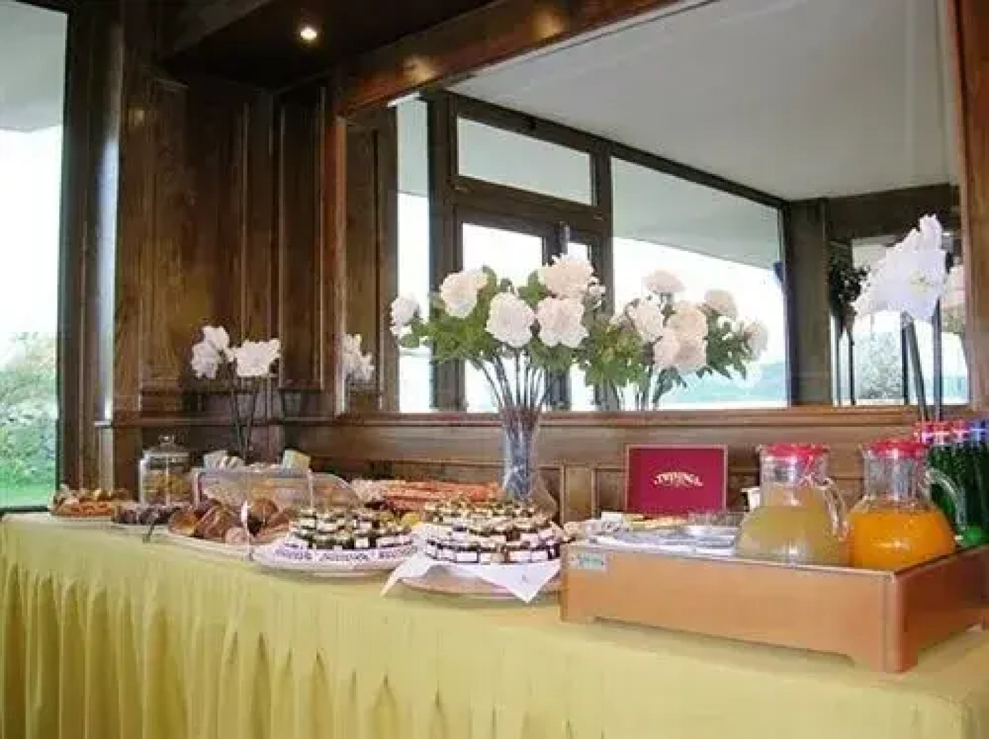 Hotel Costa Del Monte