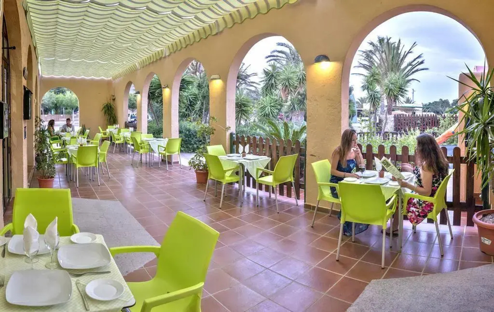 Camping Los Escullos San Jose