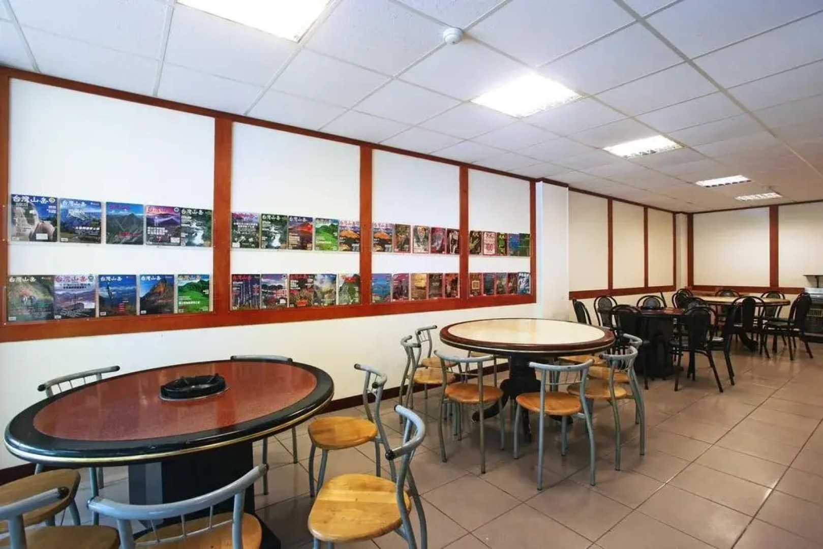 Fenchihu Street Hotel