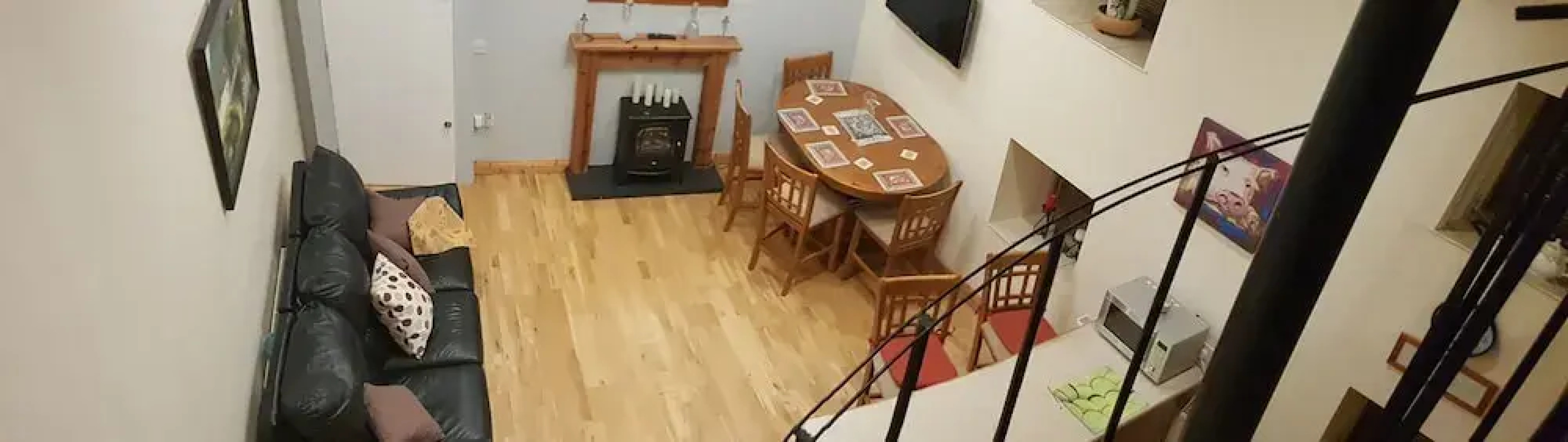 Apartment Sleeps 7 With Mezzanine