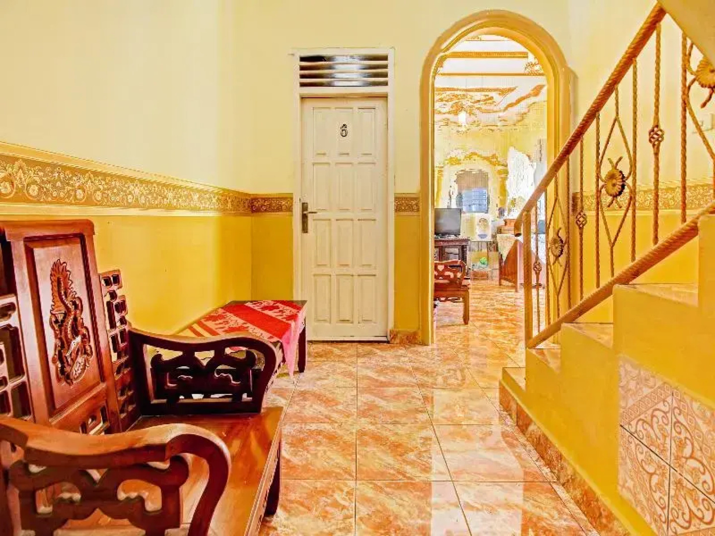 OYO 90307 Fj Alfaeyza Kost