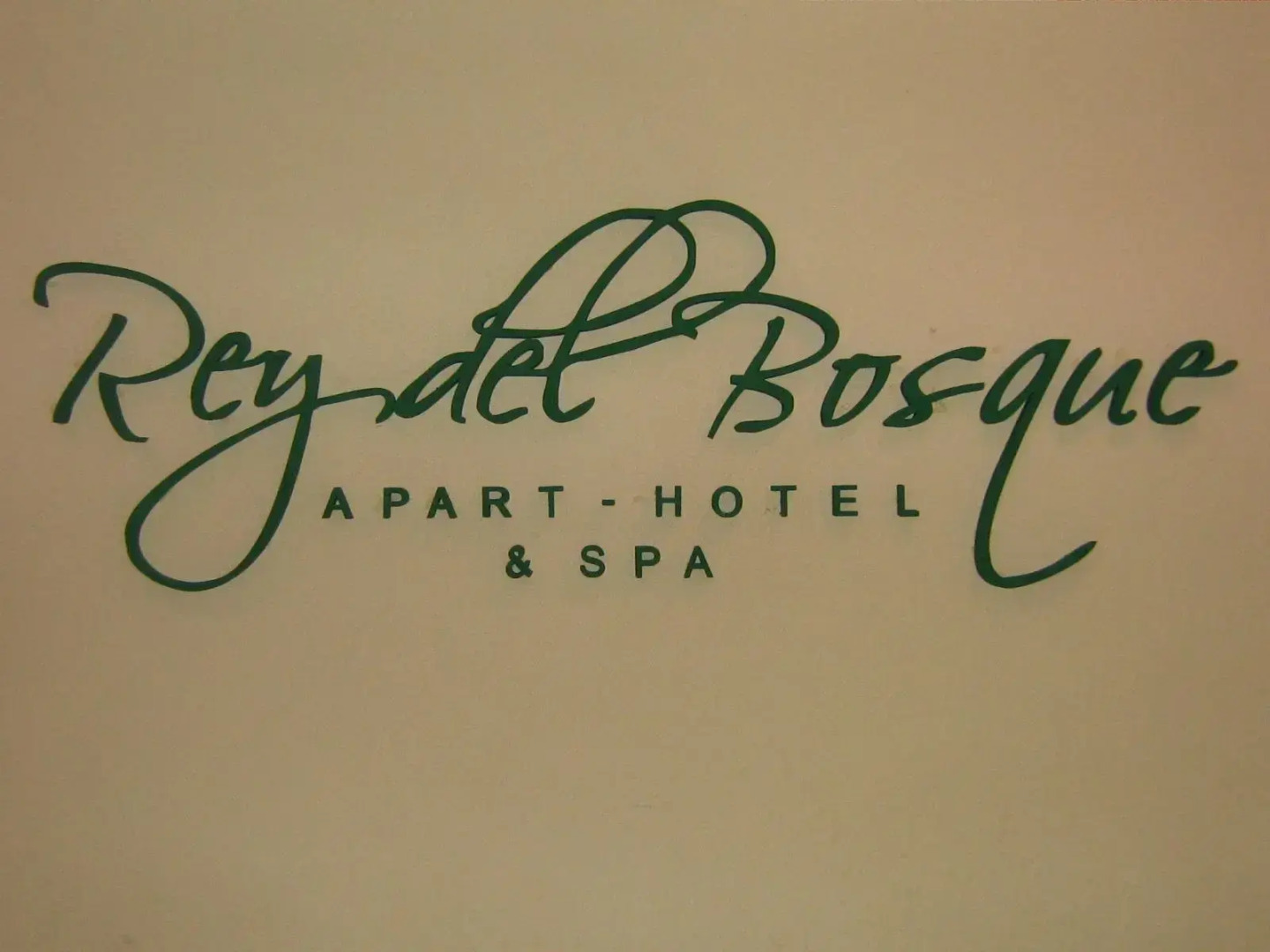 Rey del Bosque Apart Hotel