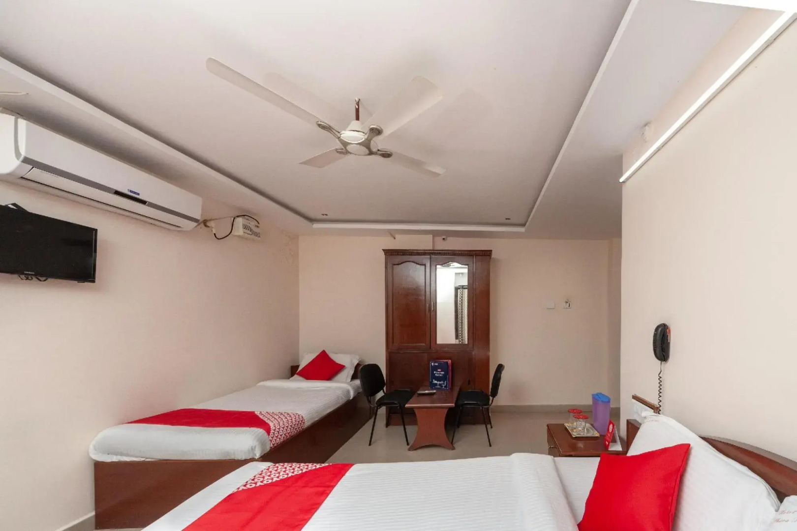 Hotel Sri Shiva Shakti