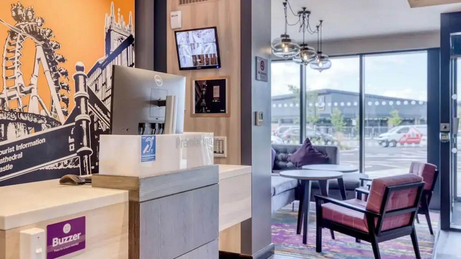 Premier Inn Bristol Parkway - M32