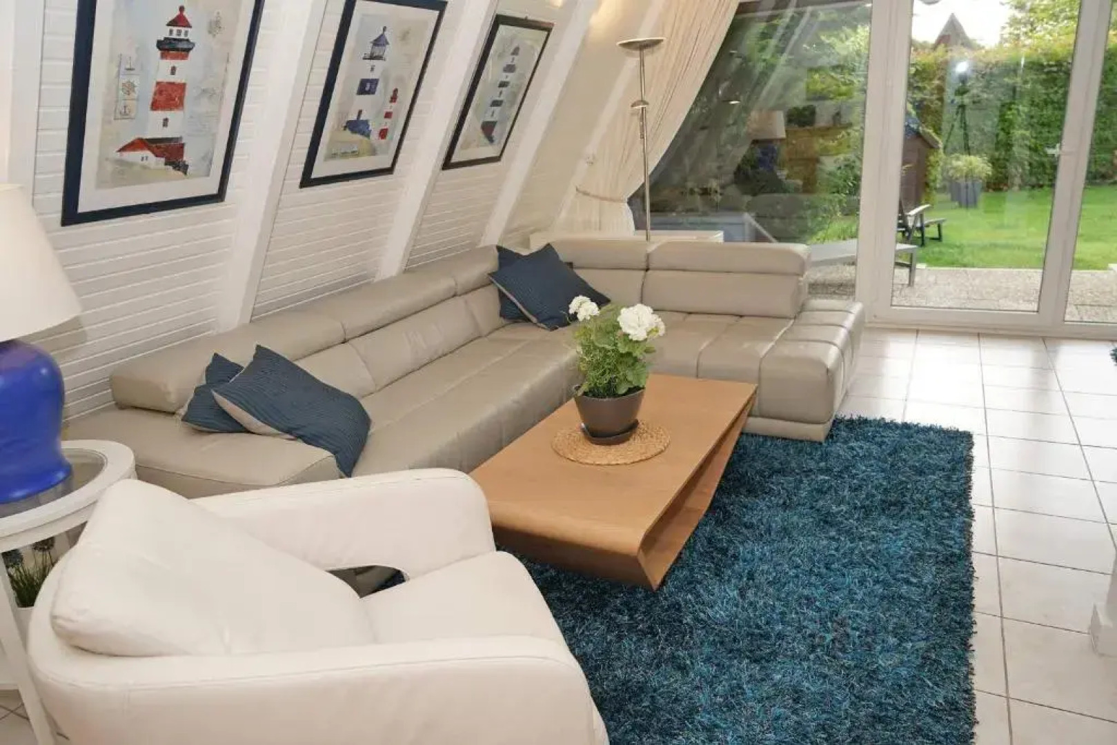 Zeltdachhaus _ 2 x TV _ ruhige Lag