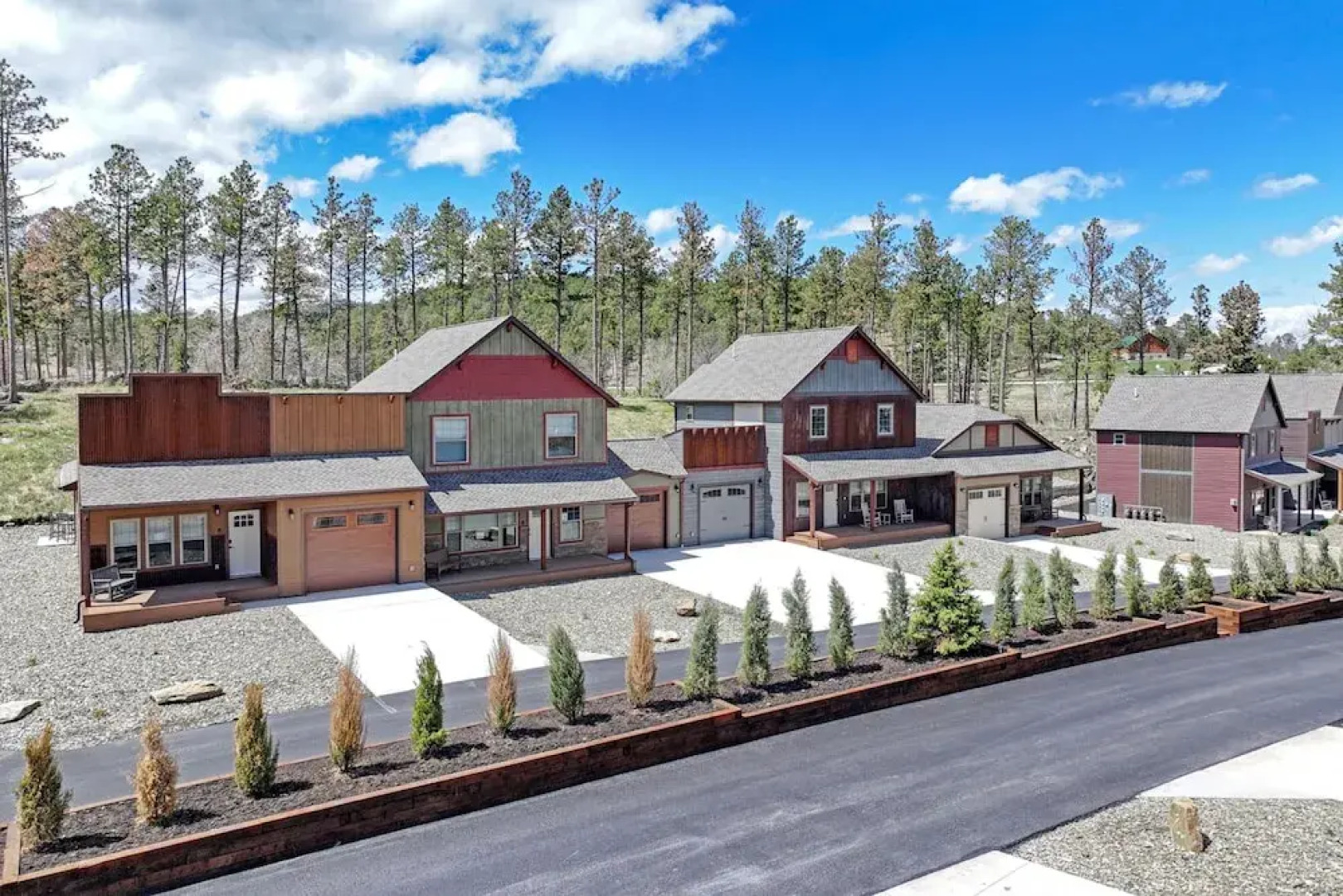 Serene Retreat King Bed at Rockerville Gold Town