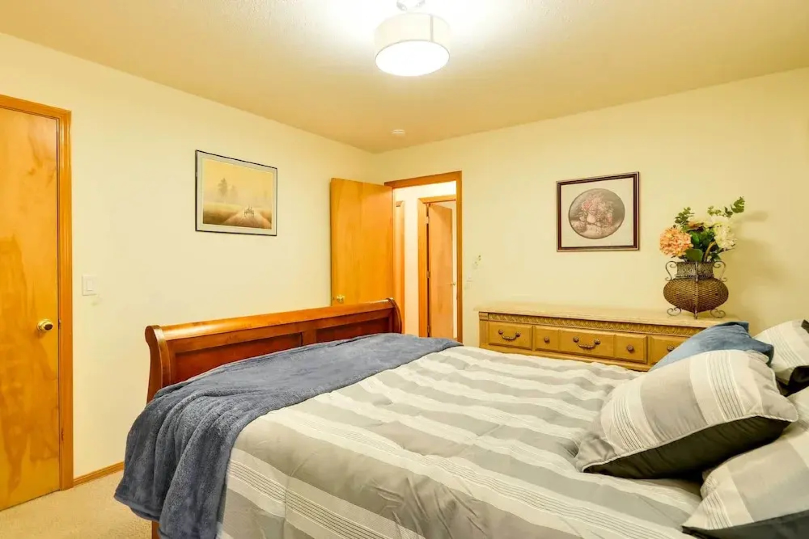 Milwaukie Home w/ Covered Porch: Dogs Welcome!
