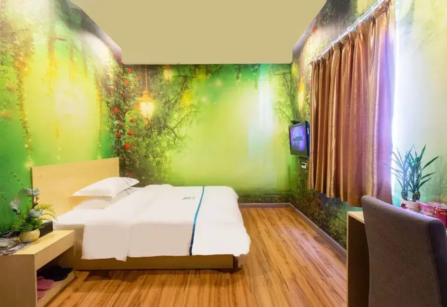 Baihe Hotel (Yangxi West Lake Branch)