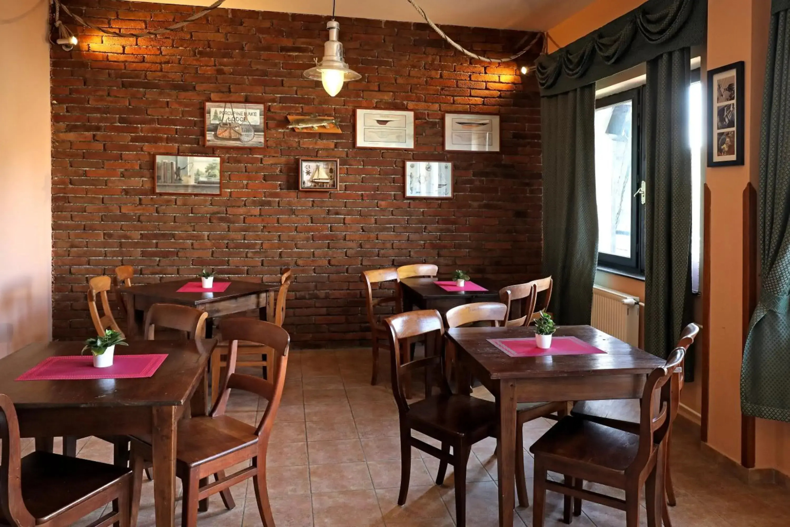 Hotel Laguna Slapy