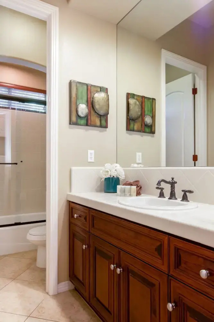 Serenity in the Desert Five Bedroom House