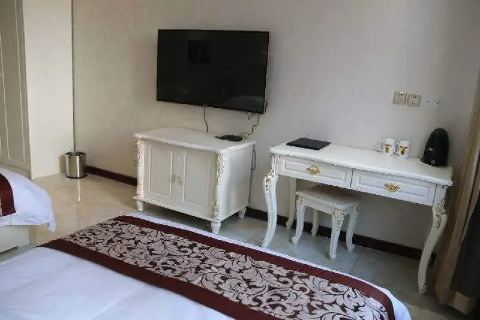 Super 8 Hotel (Tongliao Affiliated Hospital)