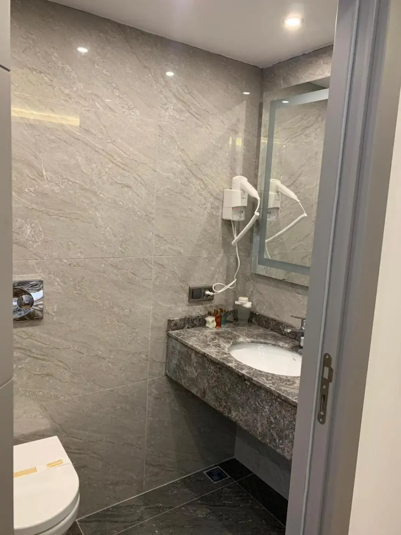 Regency World Suite