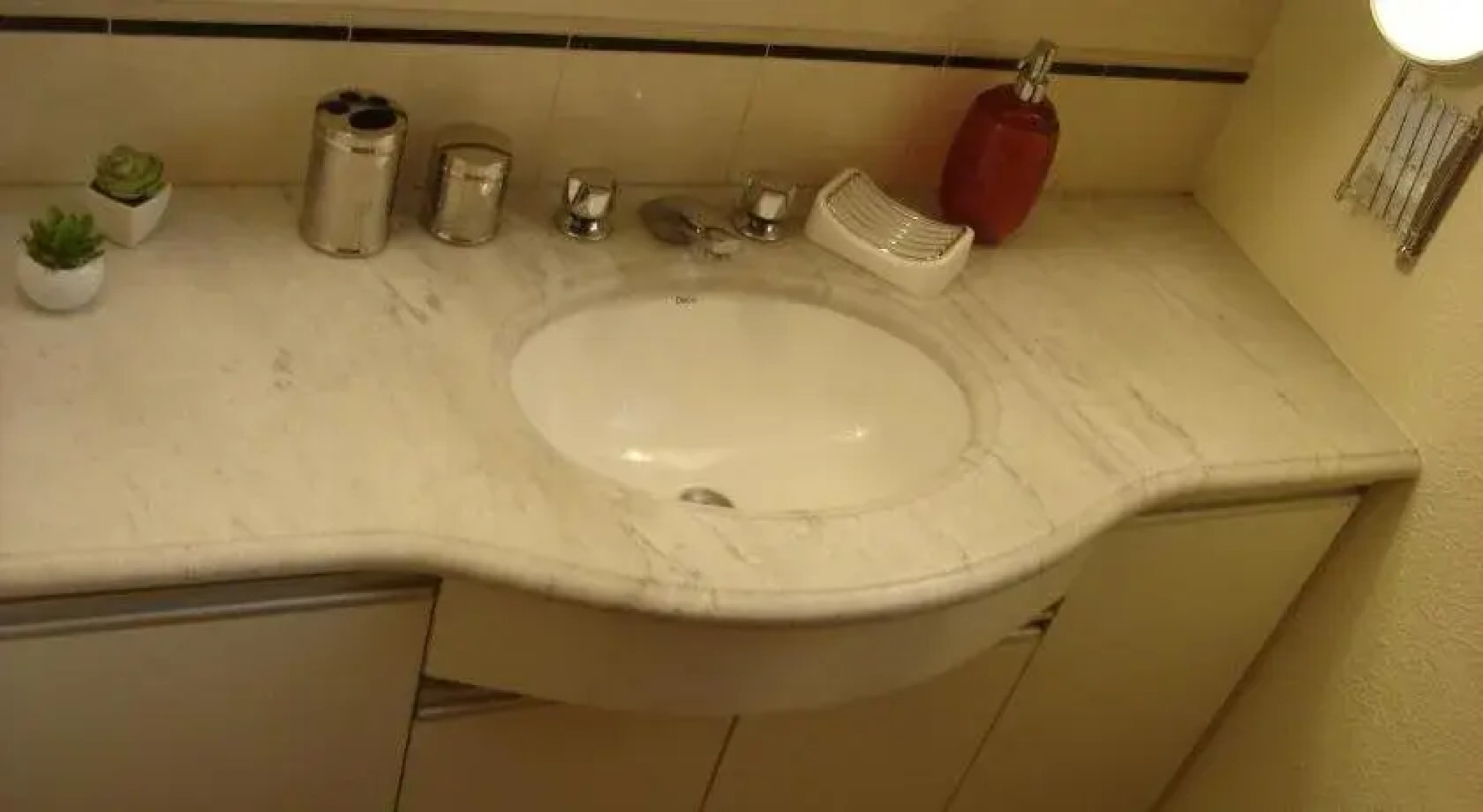 Wall Street Flat Service