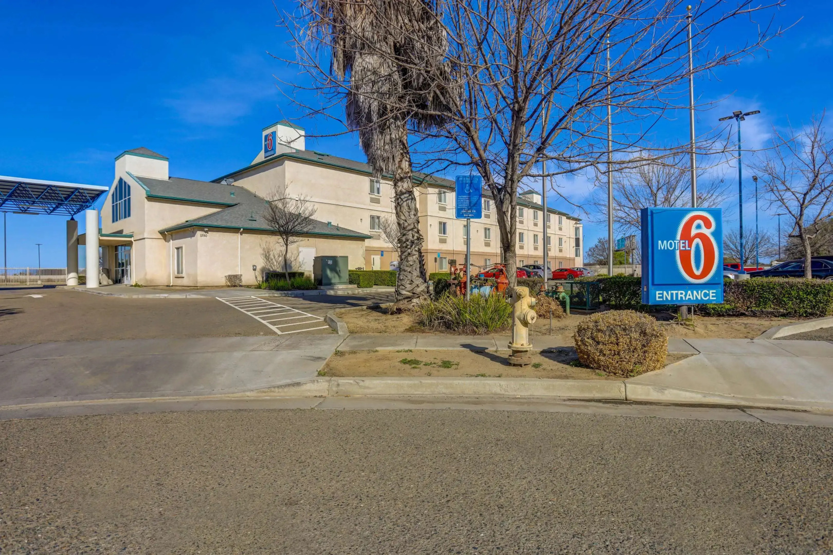 Motel 6 Lemoore, CA