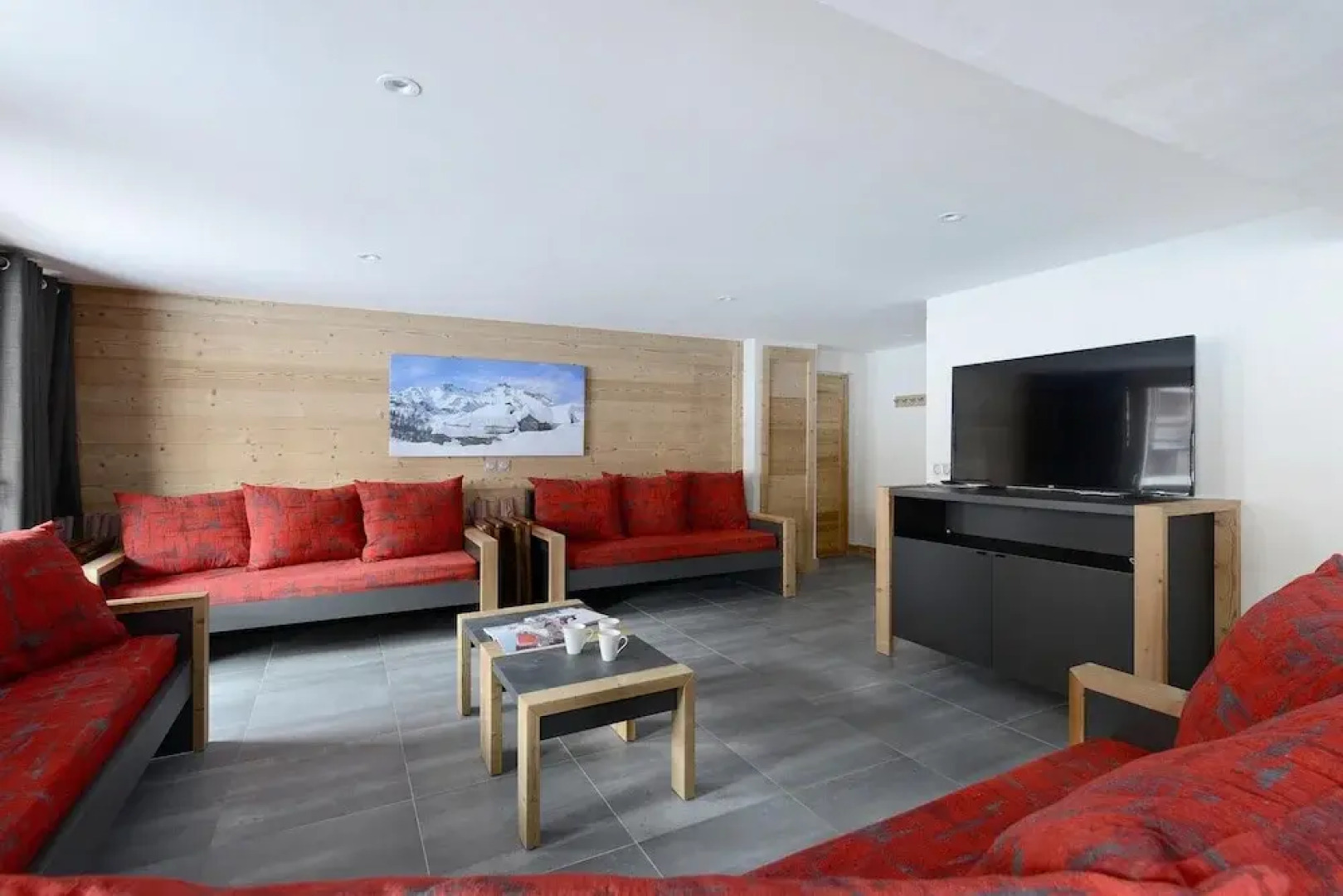 Residence LES Coches Apartment in a Family Resort at the Bottom of the Slopes Bac408