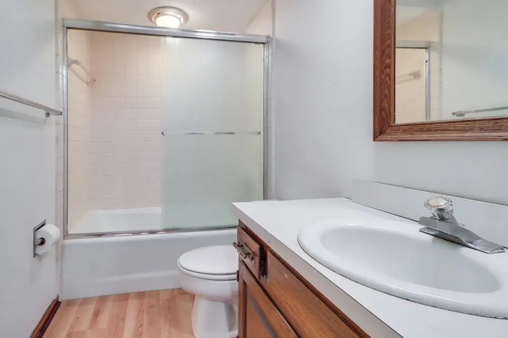 7 Mi to Downtown Toledo & Riverfront: Cozy Apt!