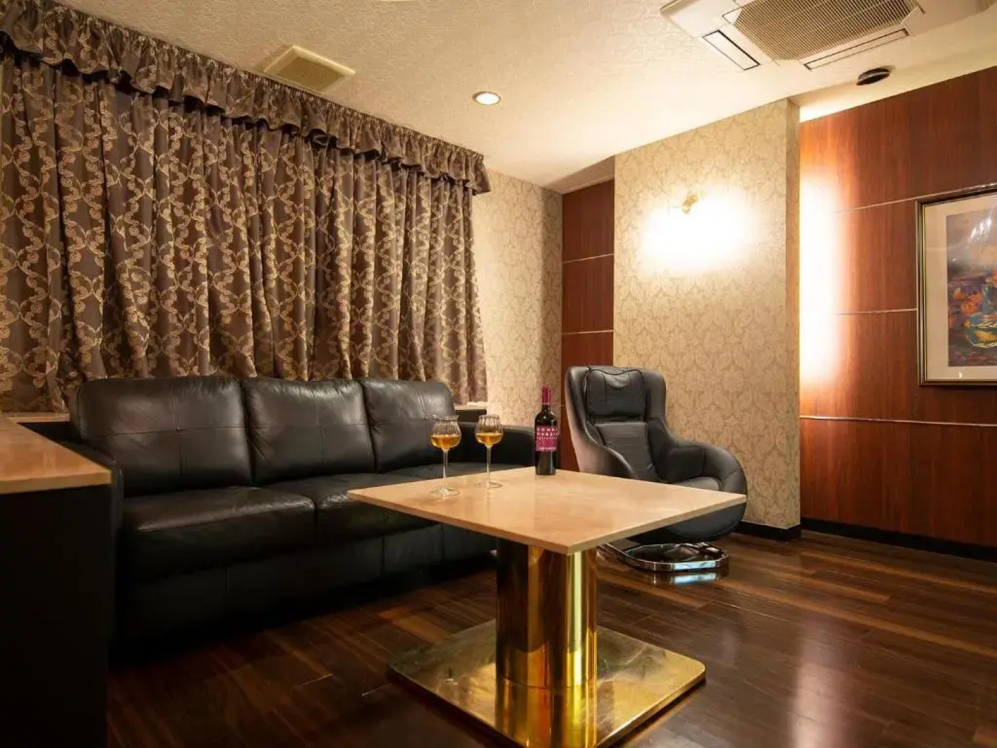 HOTEL U's Kouroen – Adults Only