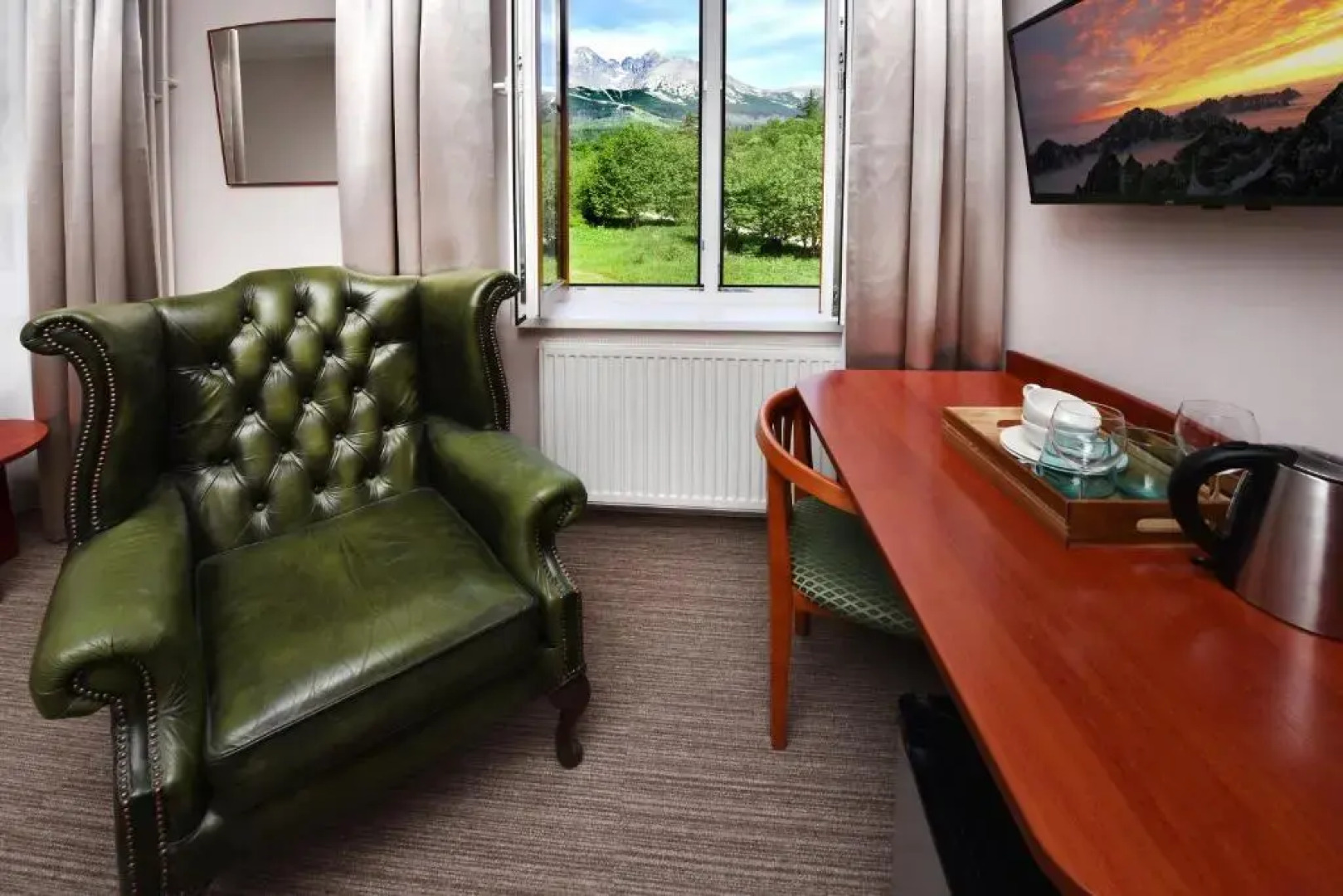 APLEND Hotel Lujza Major