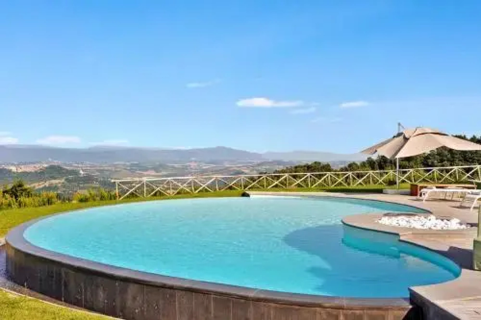 Todi - Villa Di Lusso Con Piscina A Sfioro E Vista A 360°