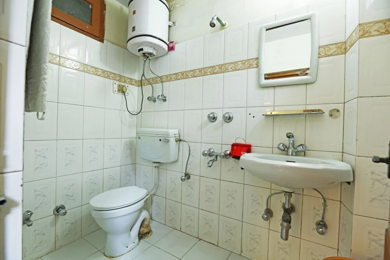 OYO 1590 Hotel Hari Palace