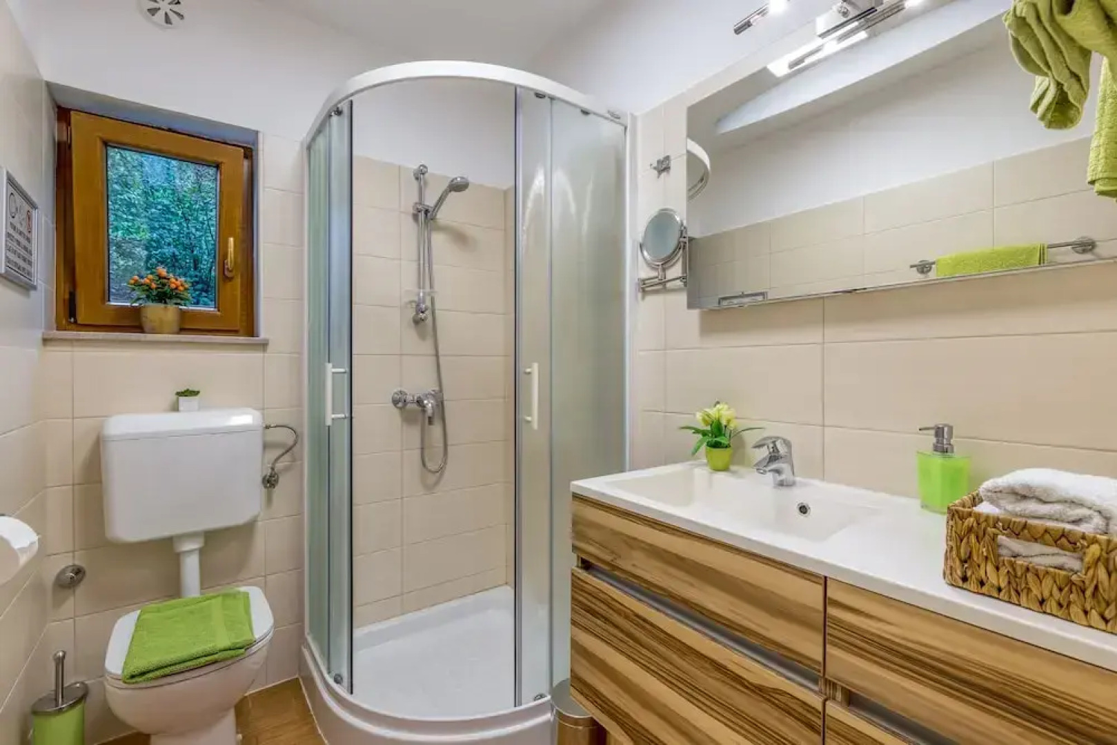 Pool House Ančka  in Marezige