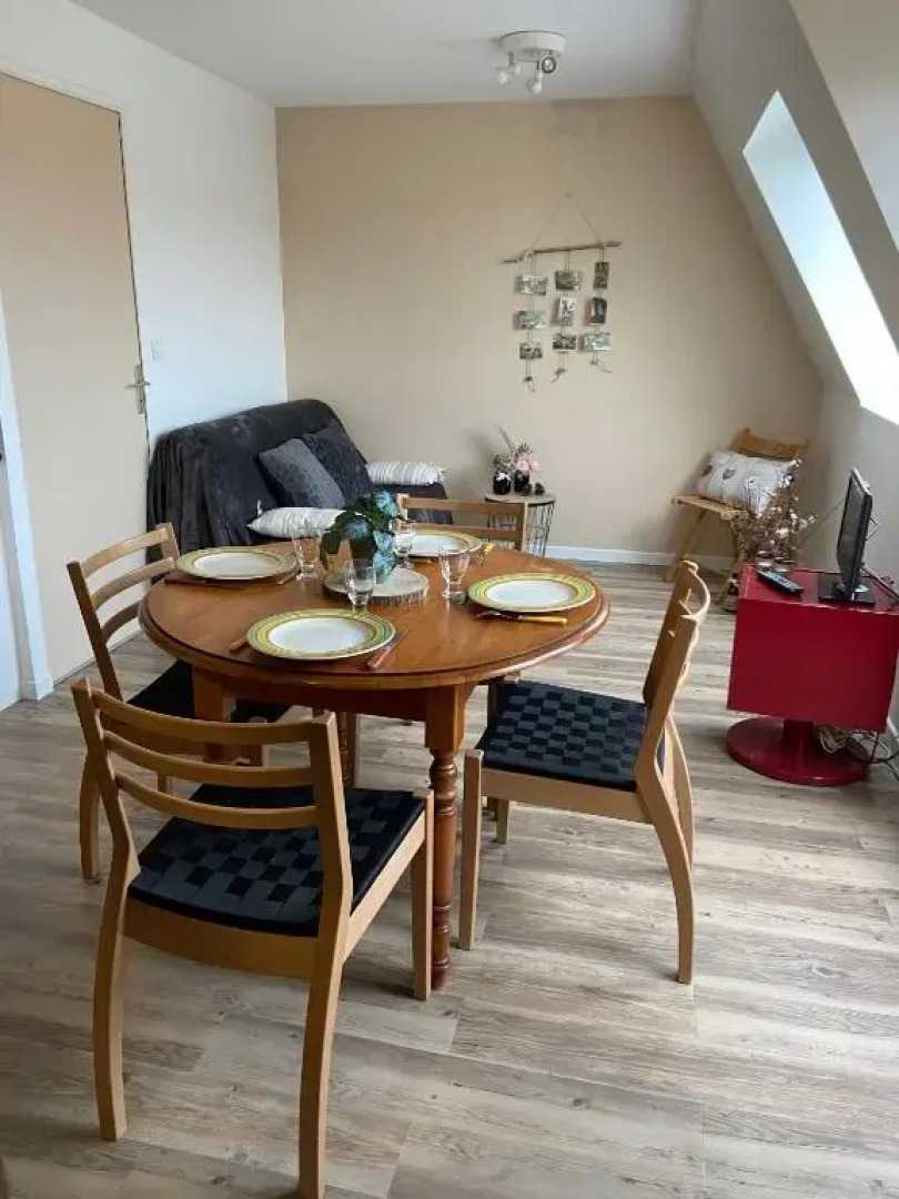 Spacieux T2 au coeur de Villers 2000