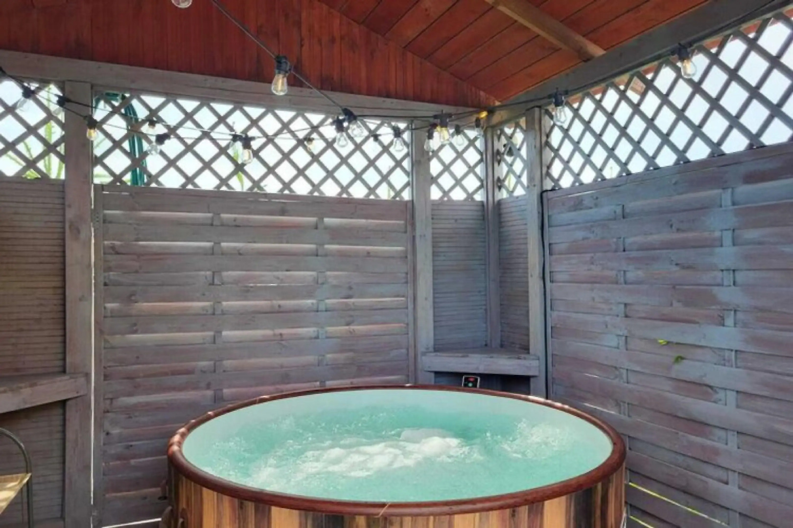 Comfortable Premium Class Apartment, Shared Swimming Pool, Gaski