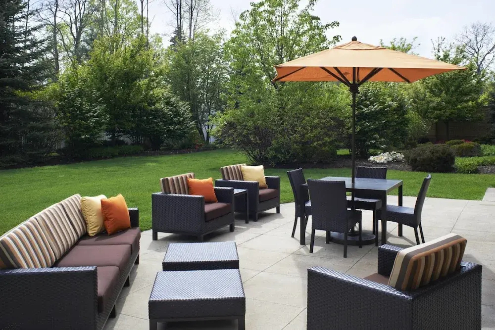 Courtyard Cleveland Airport South